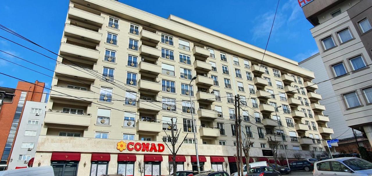 Floral Inn Pristina Eksteriør bilde
